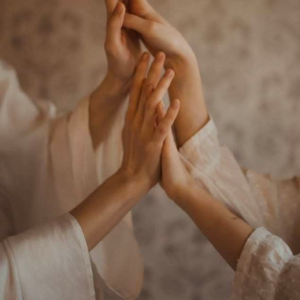 التجمع الداخلي: العلاقات </br> Inner Circle: Relationships